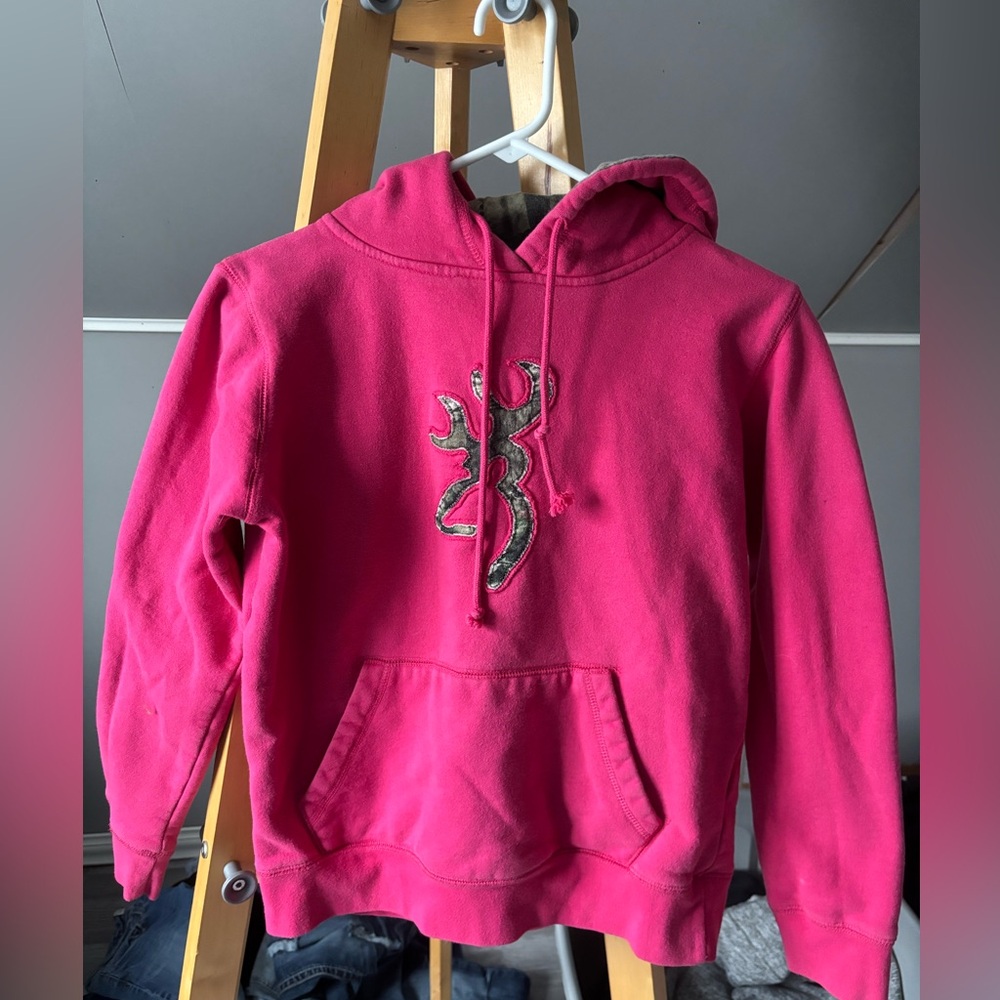 🌻Bundle 5 items for $20 🌻Womans Browning Hoodie